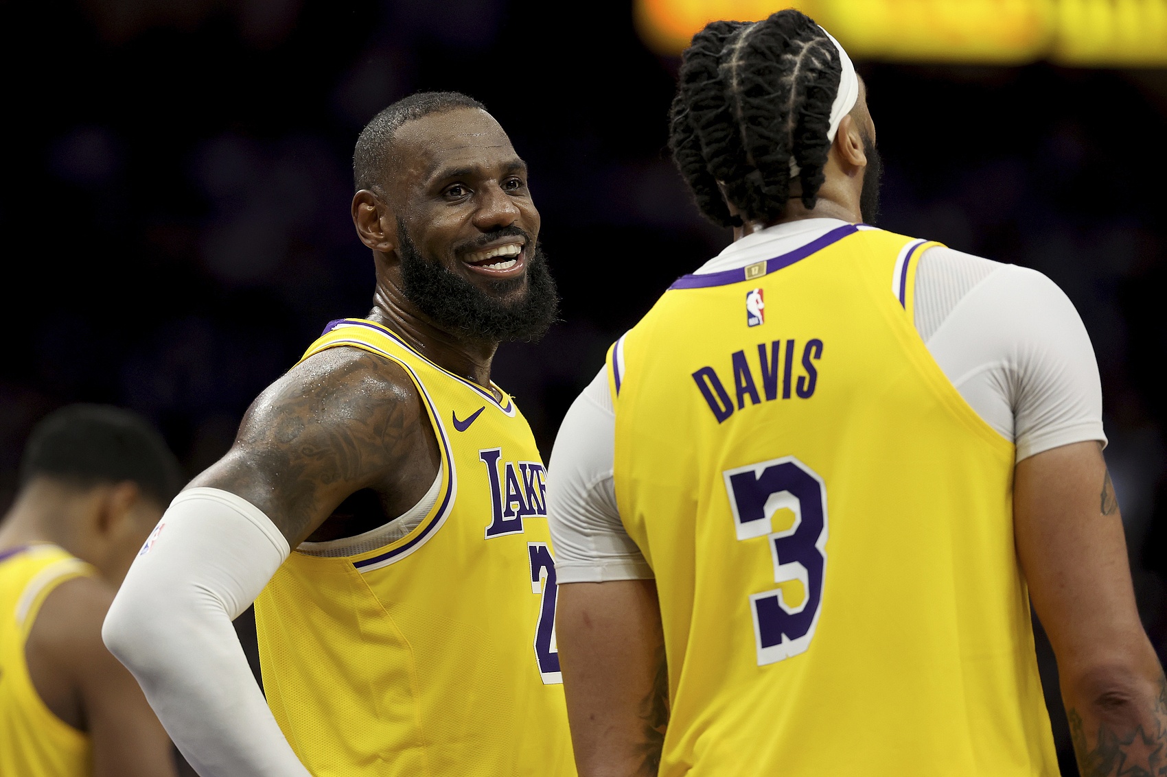 九游体育-浓眉哥官方宣布反败为胜新规，巴黎圣日耳曼引发争议！