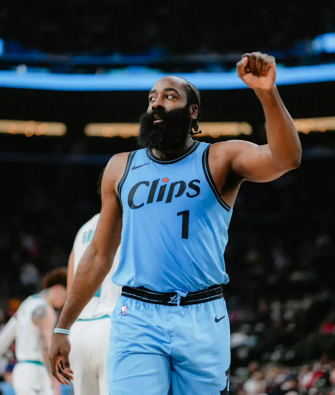 九游-哈登连续五场比赛得分超过刷新纪录，独行侠不断突破！赛场气氛高涨的简单介绍